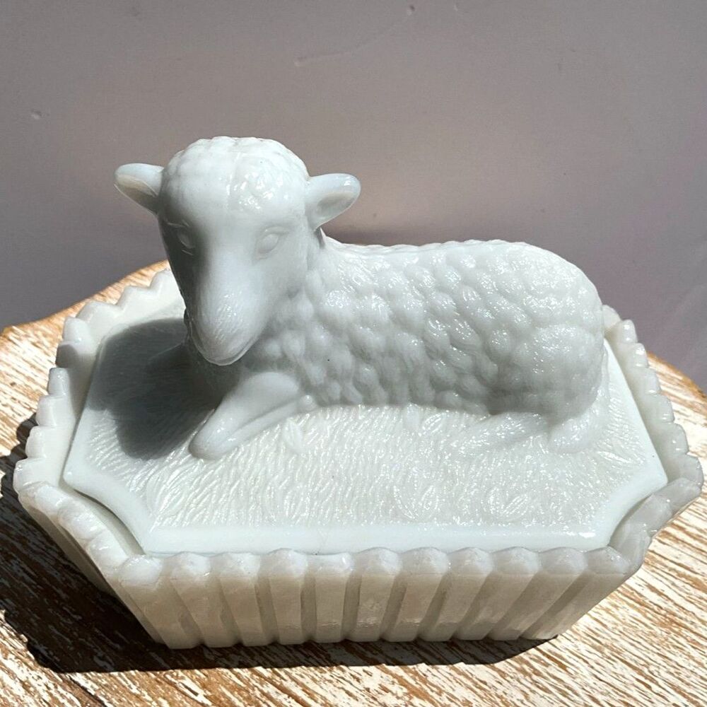 Westmoreland milk glass lamb covered dish rare wooly lamb octagon base vintage